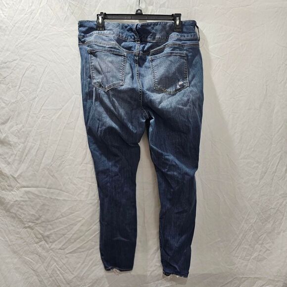 Torrid plus size ripped skinny light blue wash jeans - Picture 2 of 6